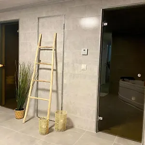  Appartement Superbe Pres De Avec Prive